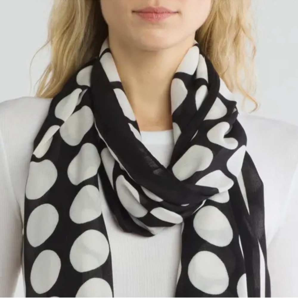kate spade Black White Art Large Dot Oblong Fringe Hem Scarf - Picture 3 of 11